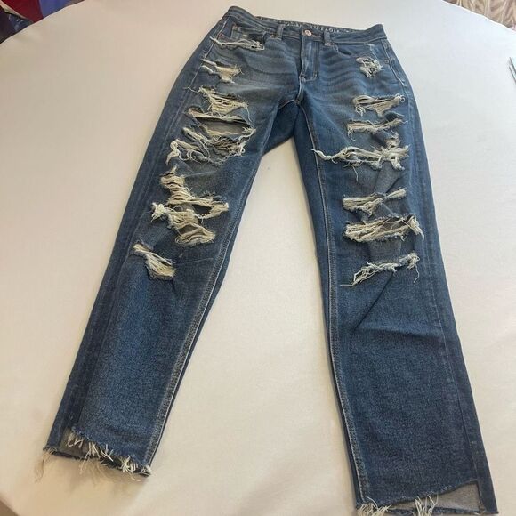 American Eagle Mom Jeans Stretch Destroyed Denim Jeans Size 6 - Picture 1 of 9